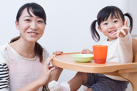 だらだらおやつを食べさせないようにしましょう